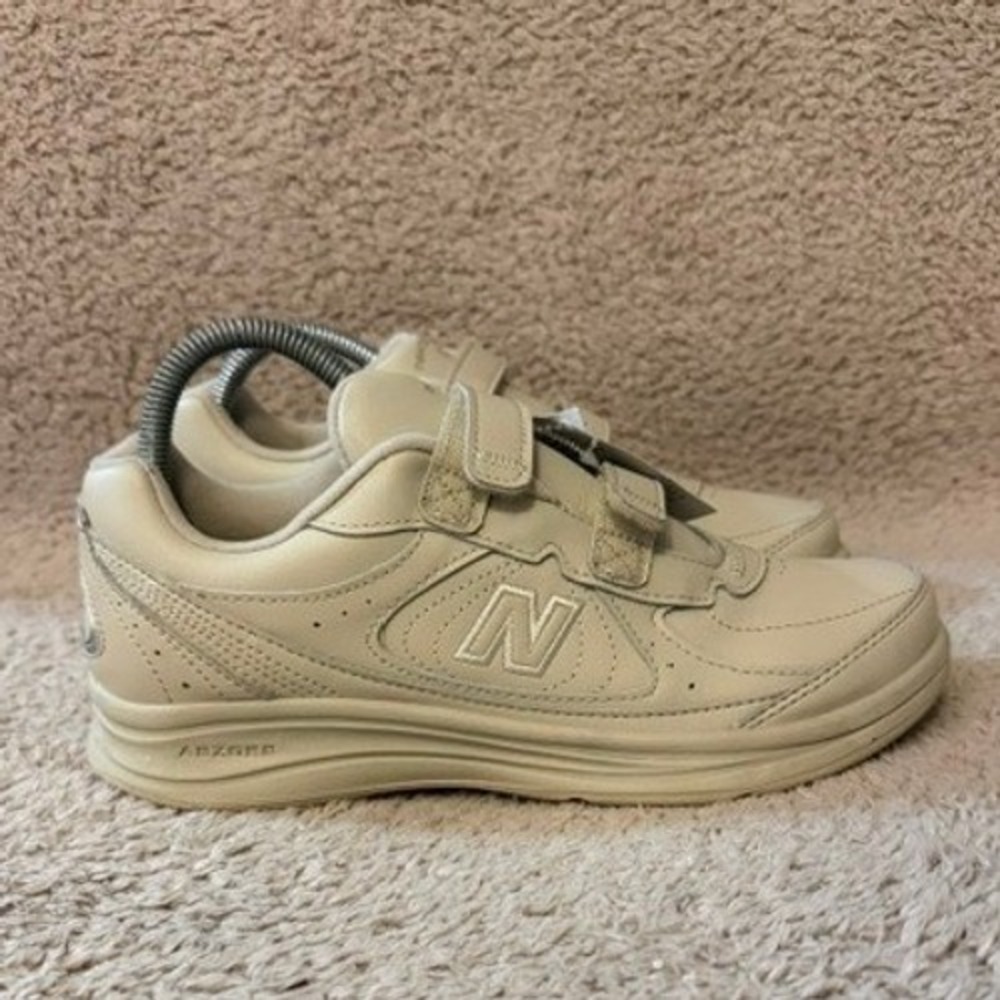 New Balance 577 v1 Shoes Womens Size 7.5 Hook & Loop Walking Bone/Beige WW577VB